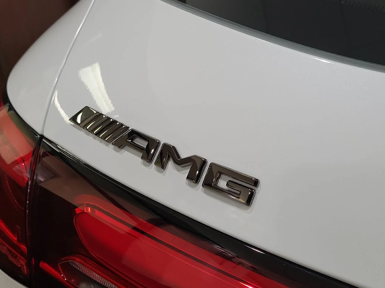 New 2027 MANUFAKTUR Moonlight White Metallic Mercedes-Benz AMG® GLC 53 4MATIC+ SUV image 8