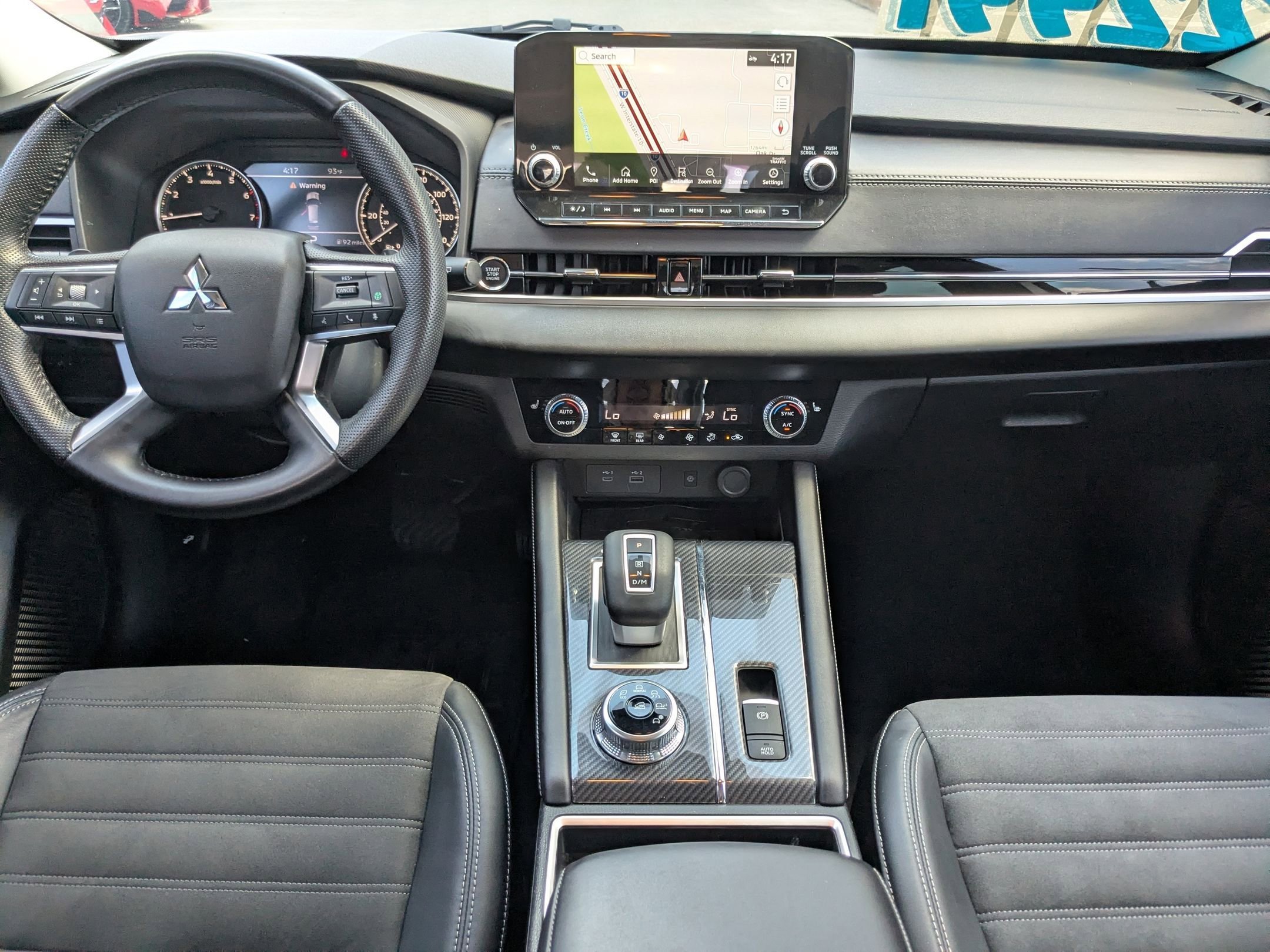Used 2022 Silver Mitsubishi SE image 22