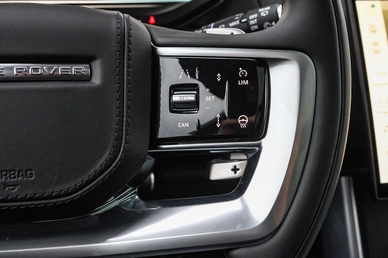 2026 Land Rover Range Rover SE - Photo 36