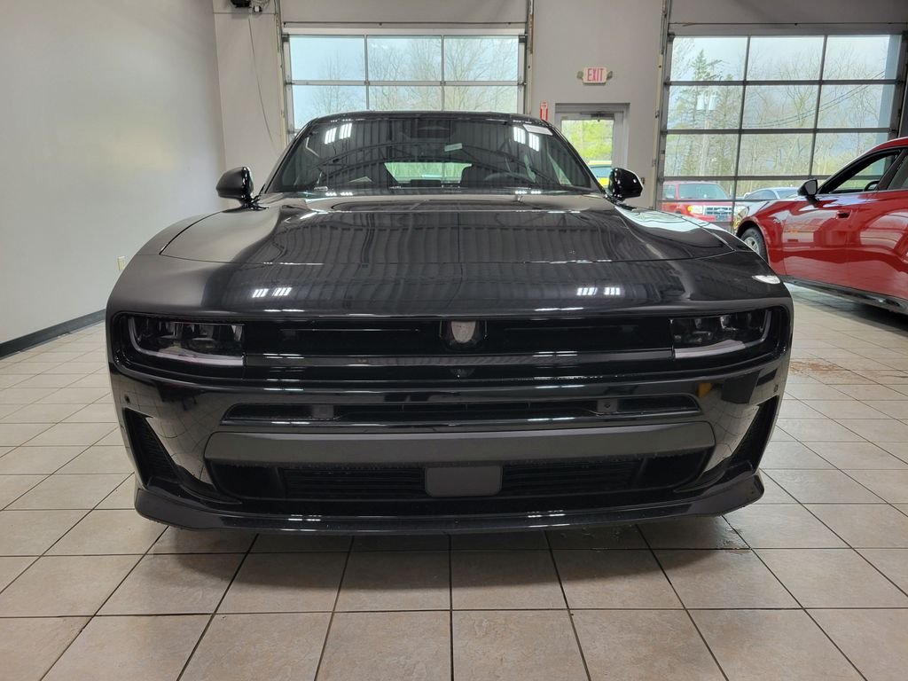 New 2026 Diamond Black Crystal Pearlcoat Dodge R/T image 2