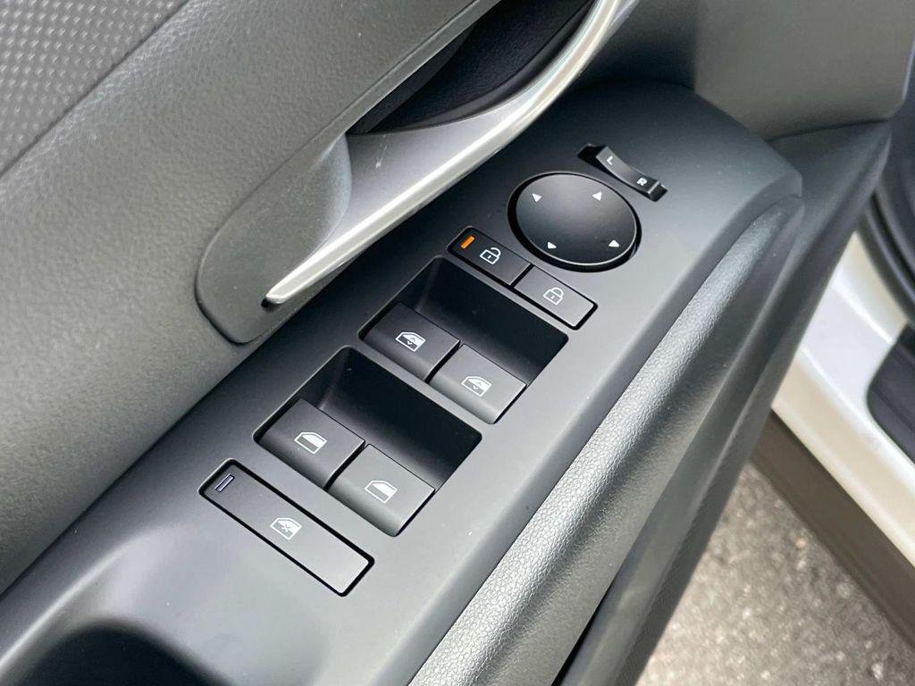 2025 Hyundai Tucson SEL - Photo 16