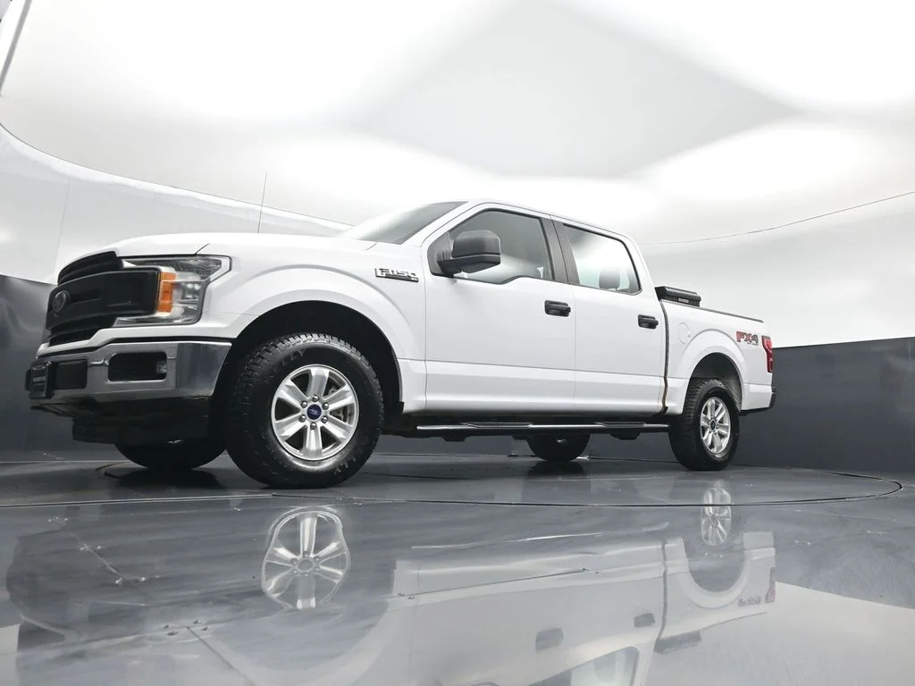 Used 2020 White Ford XL image 40