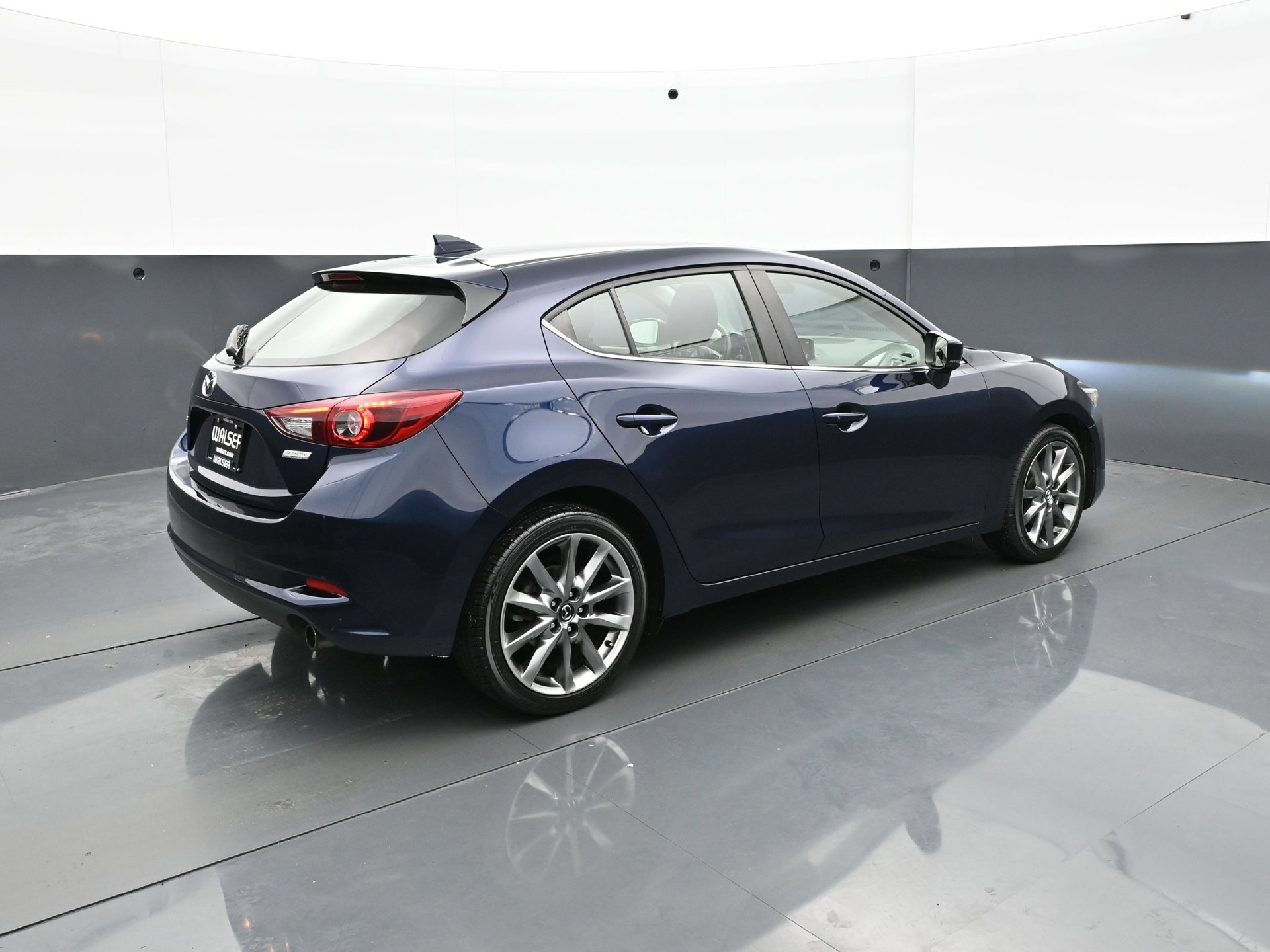 Used 2018 Deep Crystal Blue Mica Mazda Grand Touring image 7