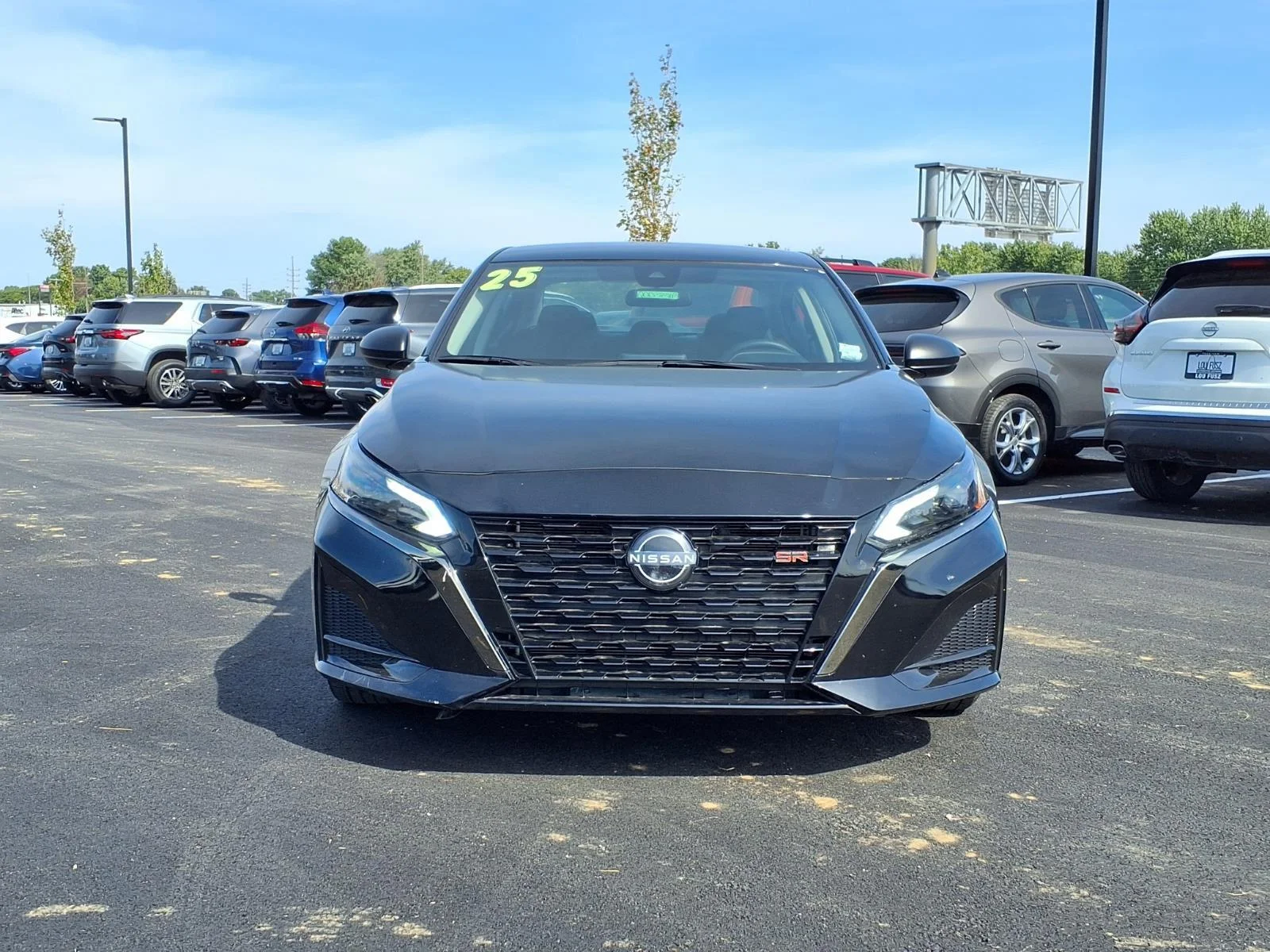 Used 2025 Super Black Nissan SV image 30