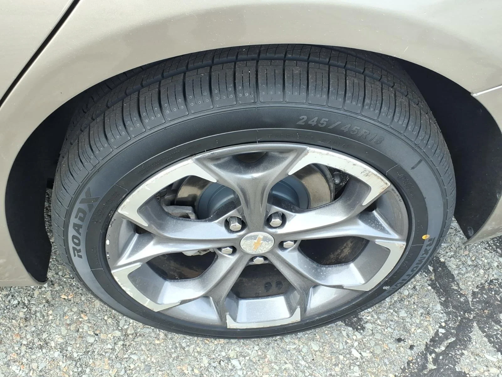 Used 2024 Mineral Gray Metallic Chevrolet LT image 7