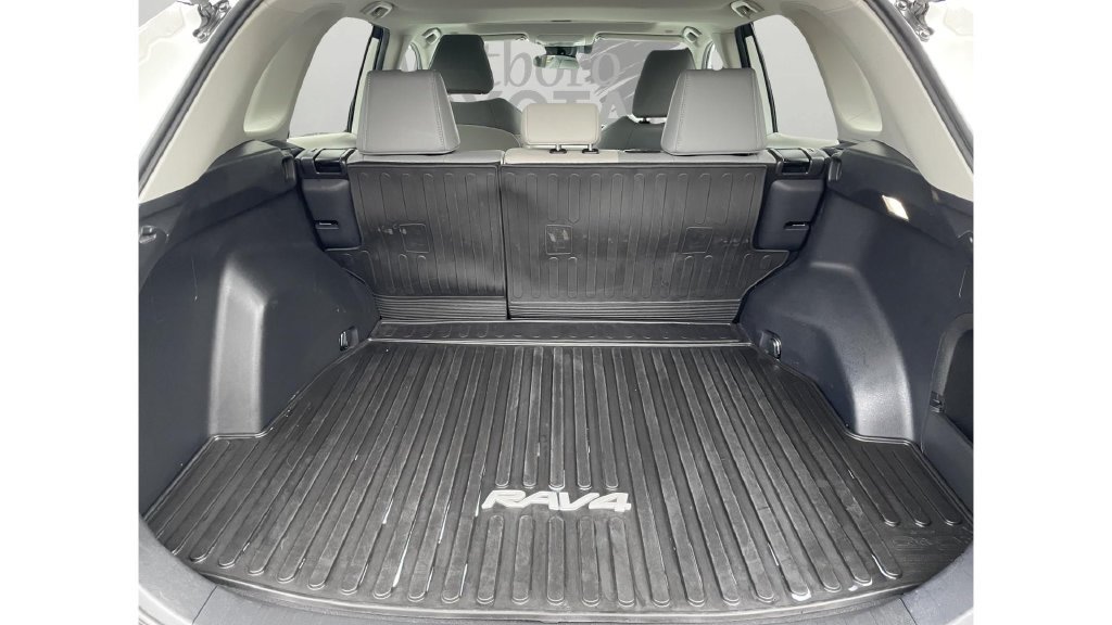 Certified Used 2024 Pearl Toyota XLE Premium image 9