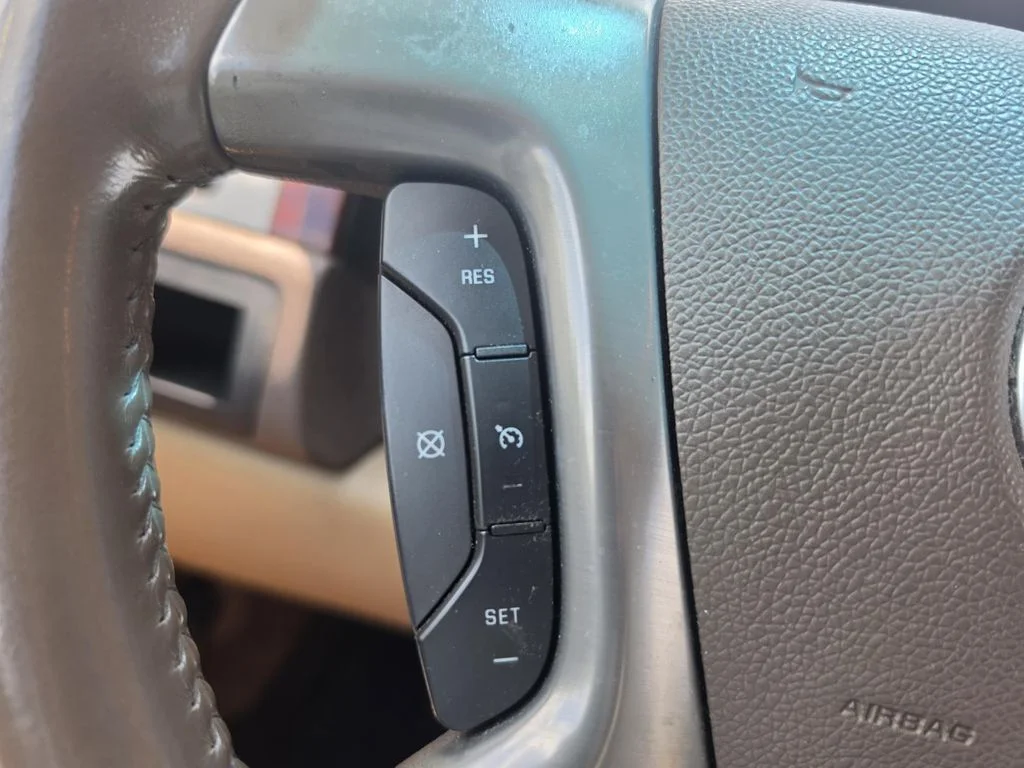2011 Chevrolet Tahoe LT - Photo 18