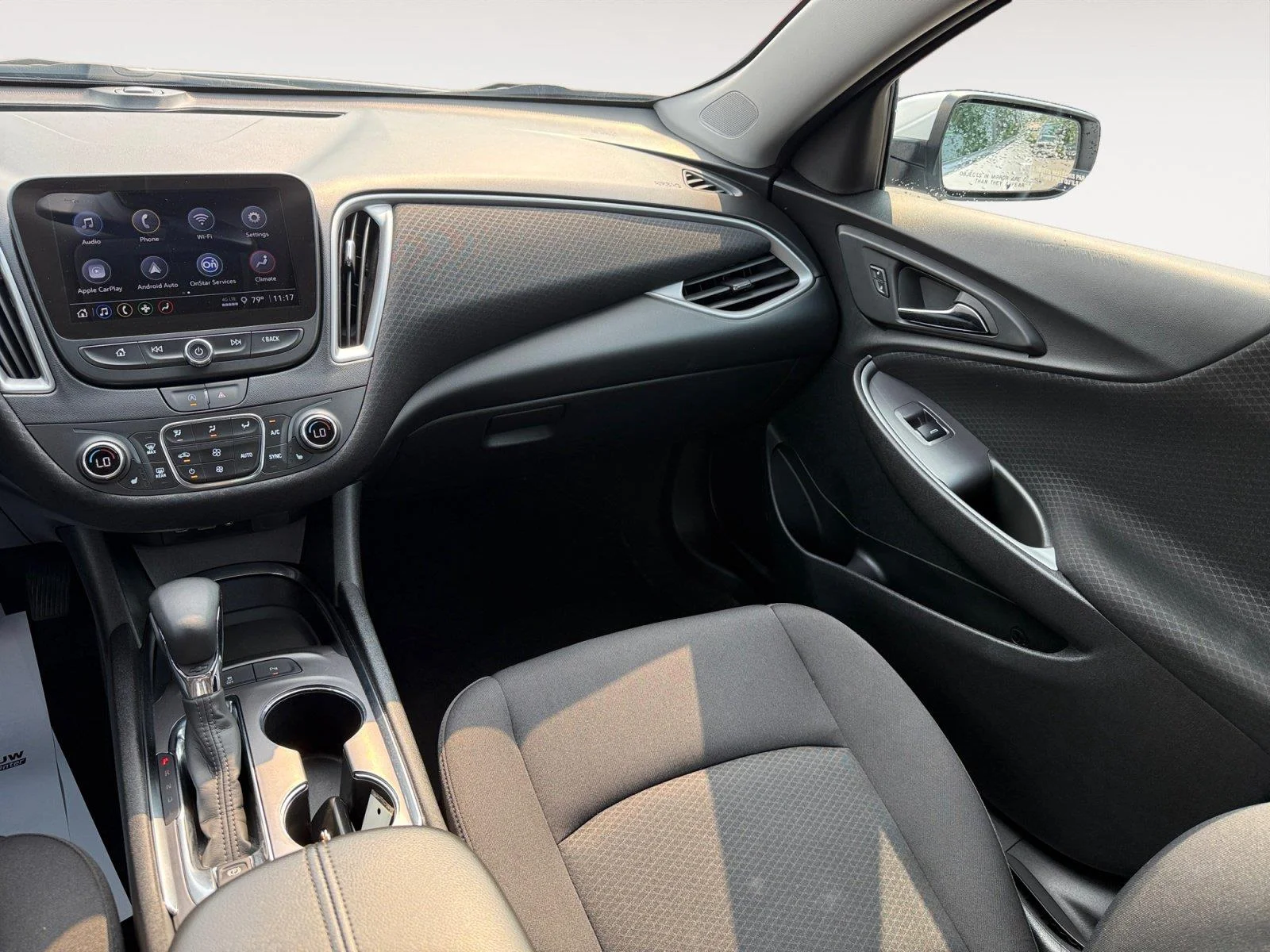 Used 2024 Summit White Chevrolet 1LT image 12