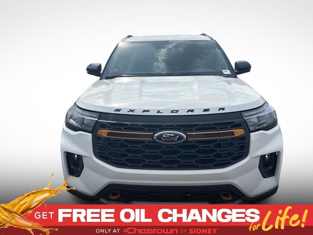 New 2026 Star White Metallic Tri-Coat Ford Tremor® image 10