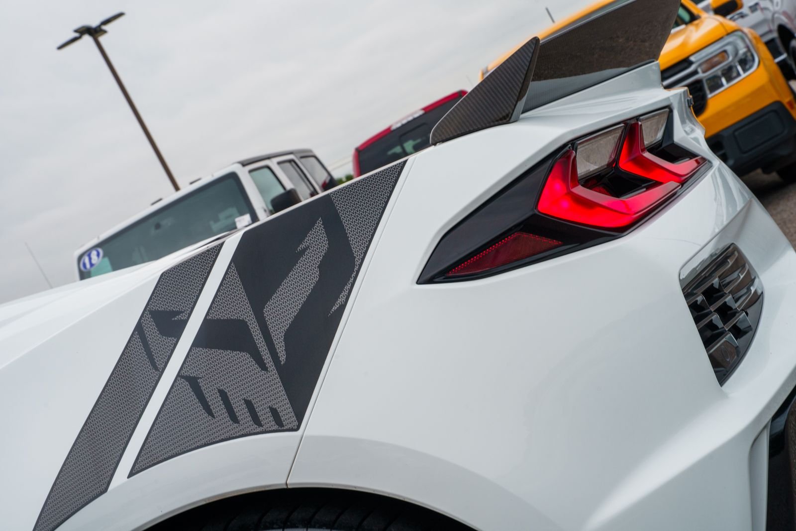 Used 2024 White Chevrolet Z06 image 11