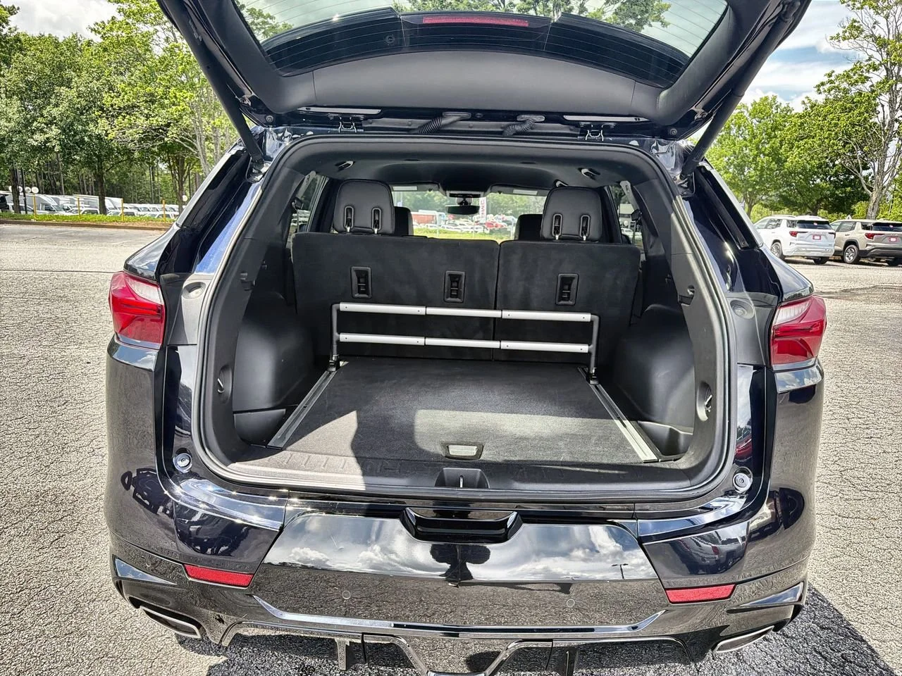 Used 2020 MIDNIGHT BLUE METALLIC Chevrolet RS image 21