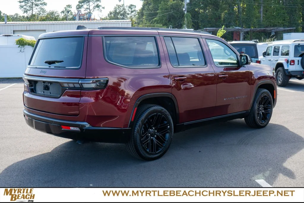 New 2026 Velvet Red Pearl-Coat Exterior Paint Jeep Limited Reserve image 6