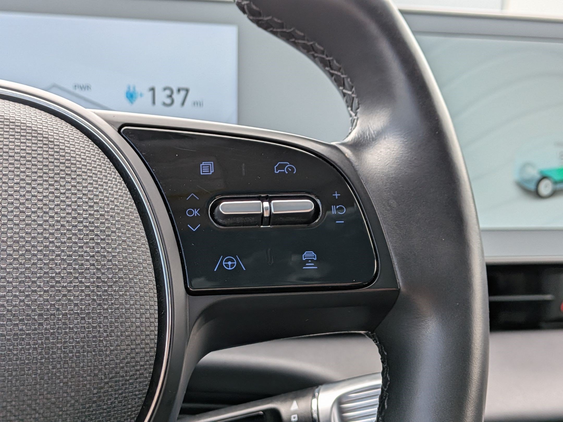 2024 Hyundai IONIQ 5 Limited - Photo 17