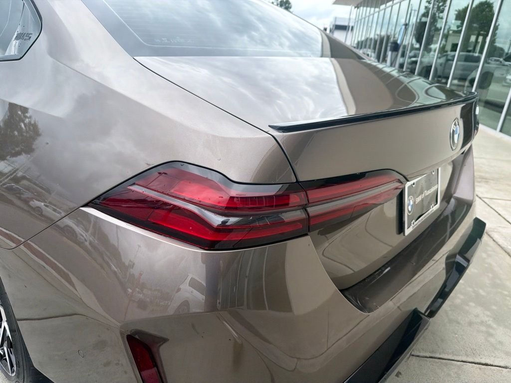 Used 2027 Special Order Color BMW Base image 14