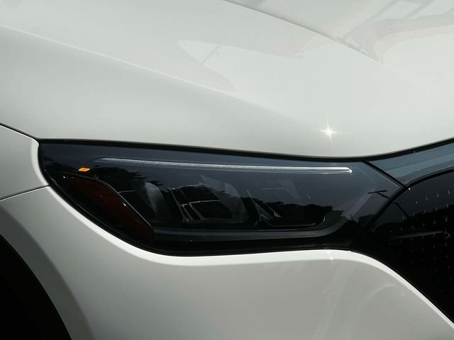 Certified Used 2025 White Mercedes-Benz 350 SUV image 9