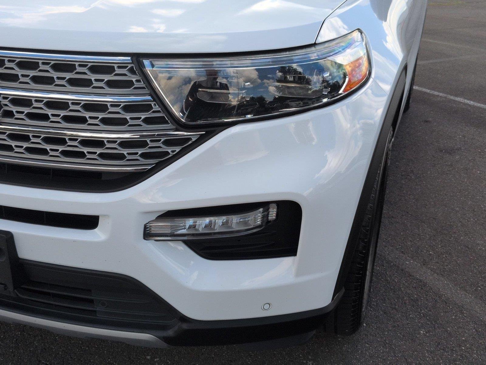 Used 2022 Star White Metallic Tri-Coat Ford Limited image 9