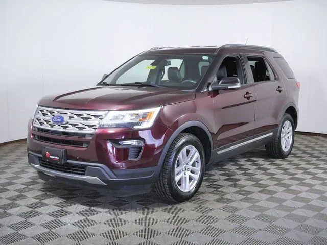 Certified Used 2018 Red Ford XLT image 5
