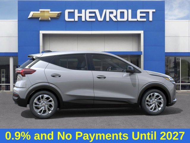 2027 Chevrolet Bolt LT - Photo 6