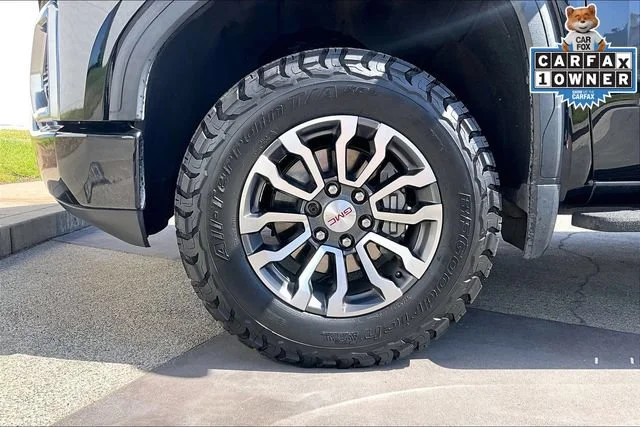 Used 2022 Onyx Black GMC AT4 image 9