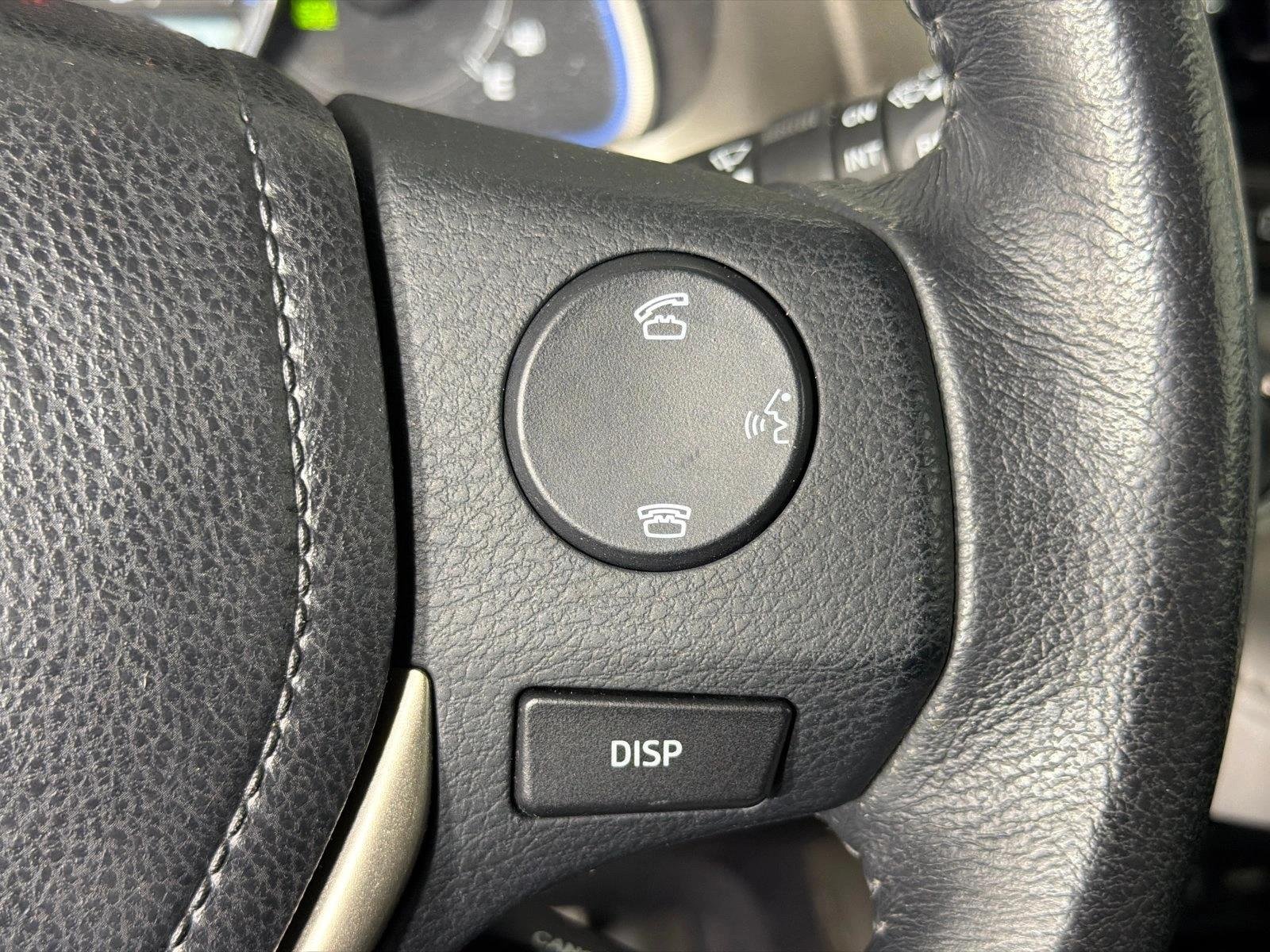 Used 2015 Blue Crush Metallic Toyota Limited image 28