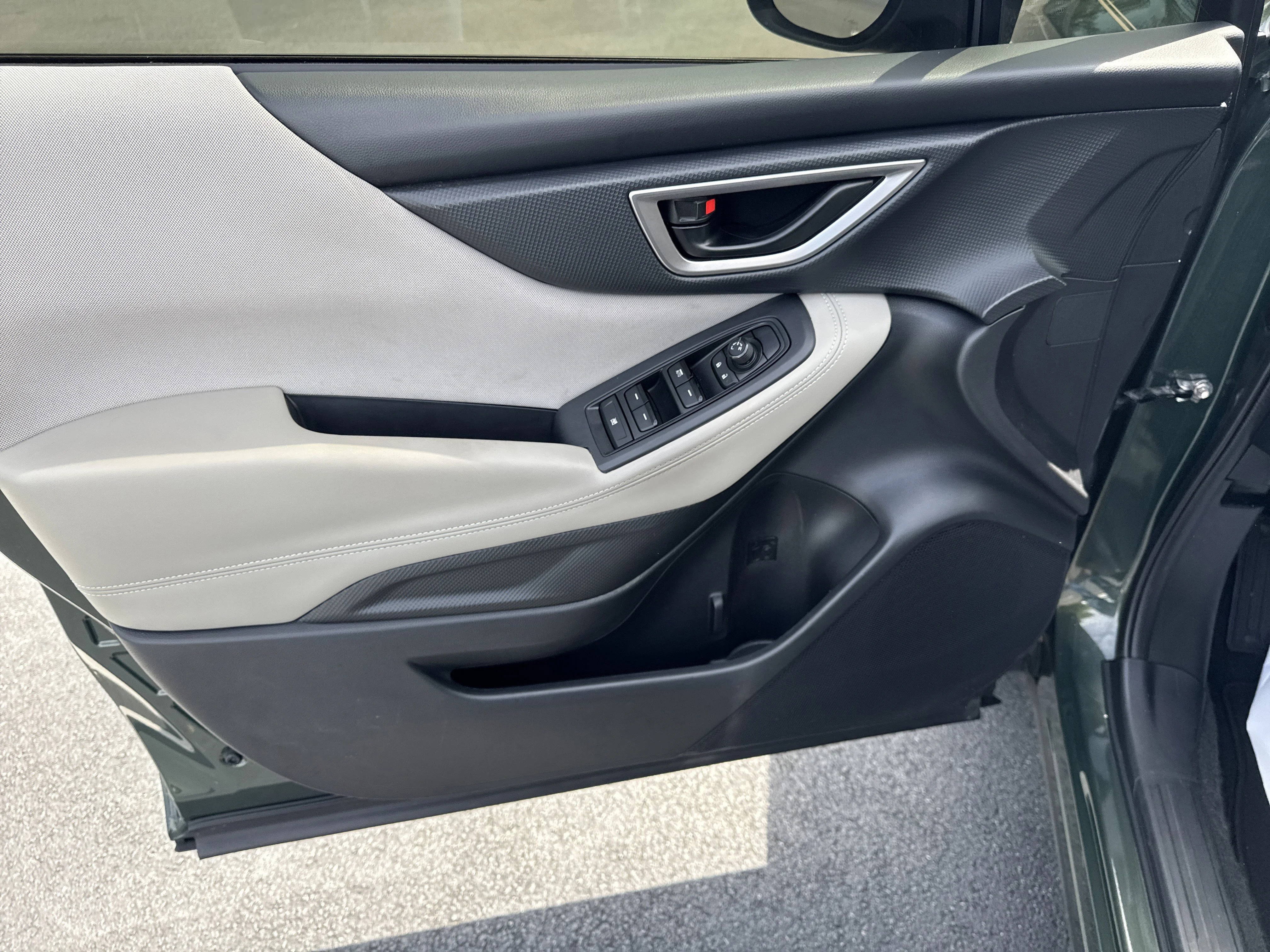 Used 2022 Cascade Green Silica Subaru Base image 22