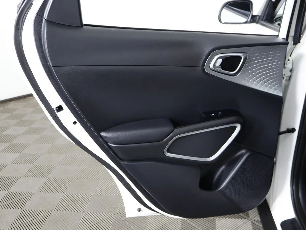 Used 2024 White Kia LX image 23