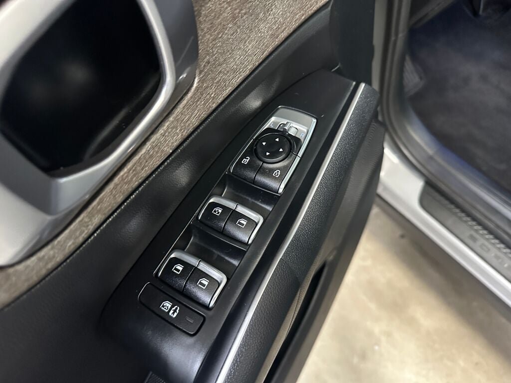 2022 Kia Sorento X-Line EX - Photo 9