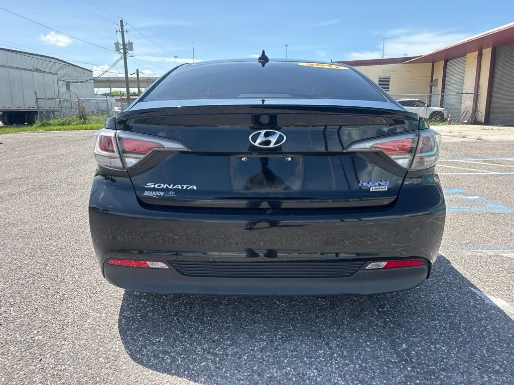 Used 2017 Black Hyundai Limited image 4