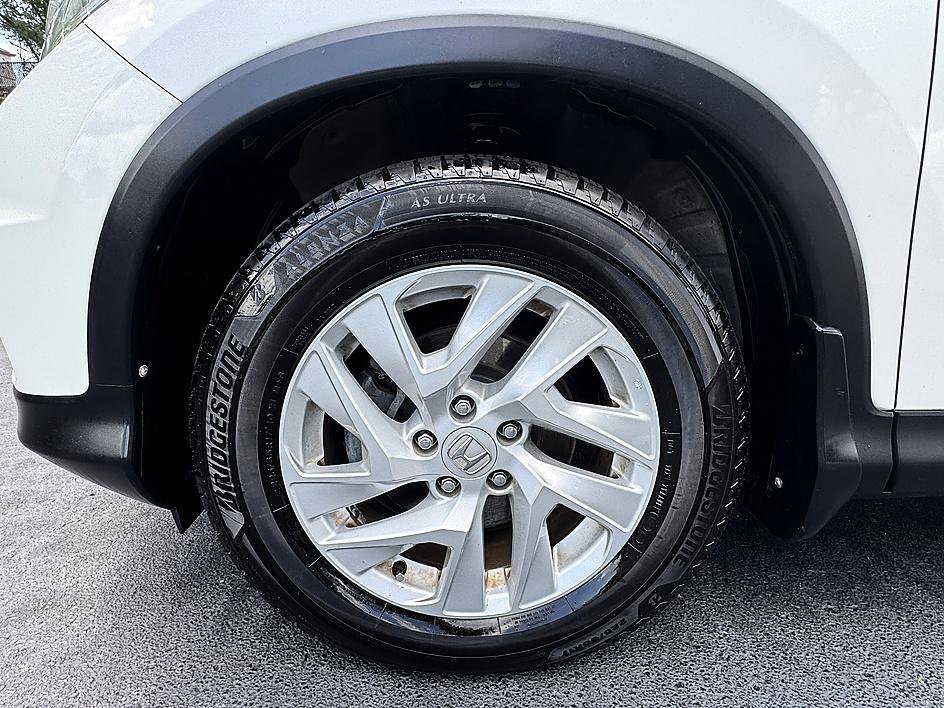 Used 2016 Diamond White Pearl Honda EX-L image 8