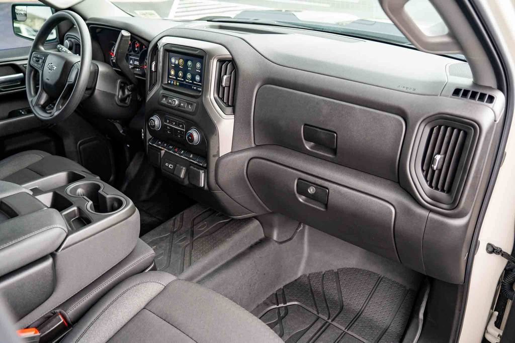 Used 2026 White Chevrolet Custom Trail Boss image 27