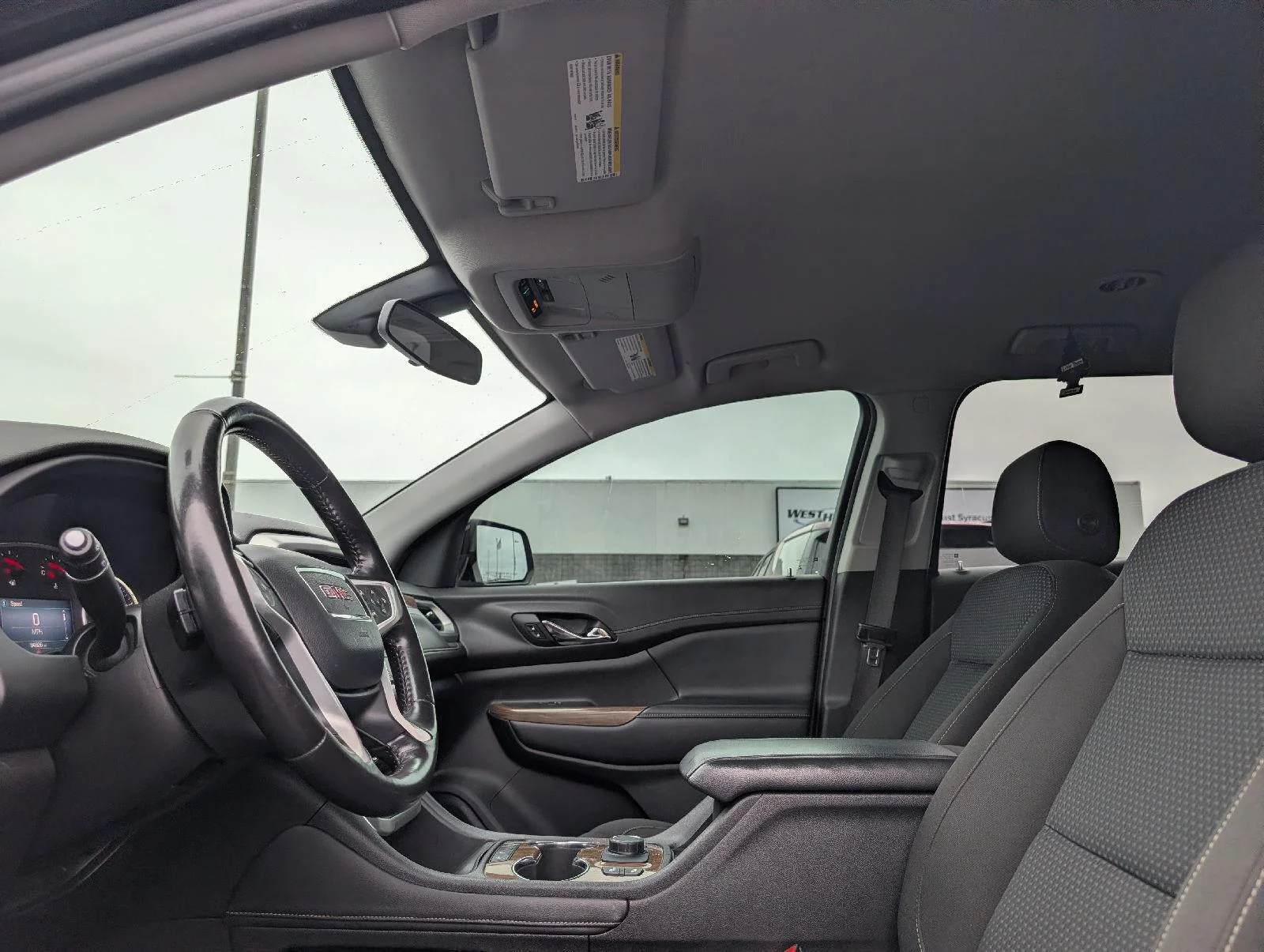 Used 2020 Ebony Twilight Metallic GMC SLE image 8