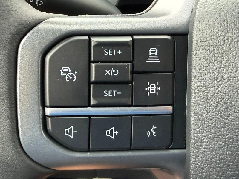New 2026 Oxford White Ford XLT 4WD SuperCrew 5.5