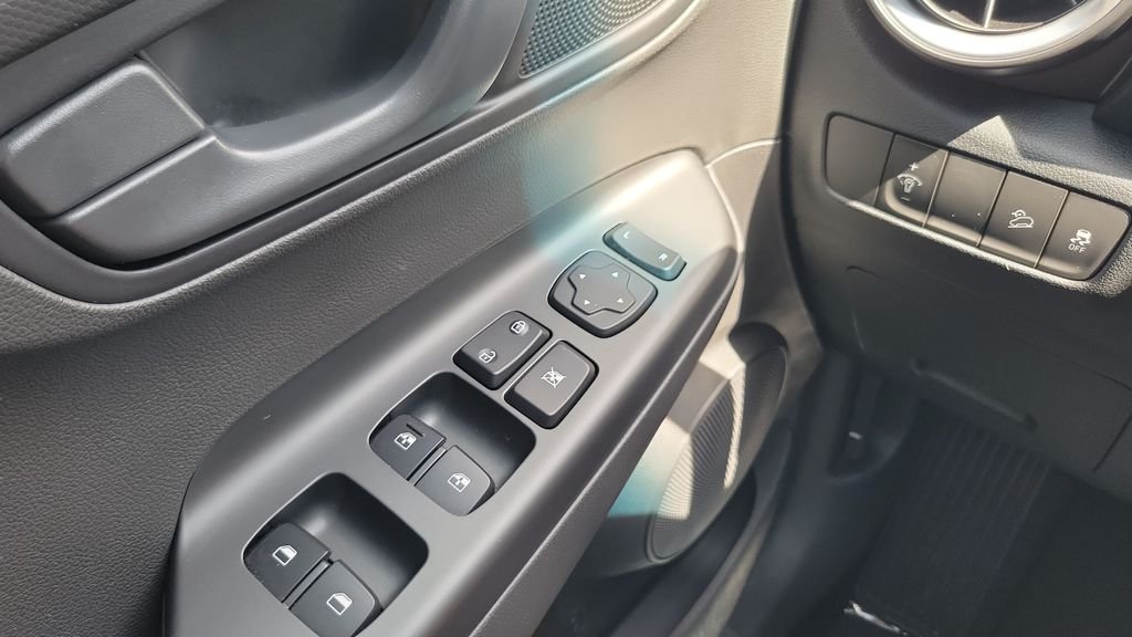 2023 Hyundai Kona SEL - Photo 21