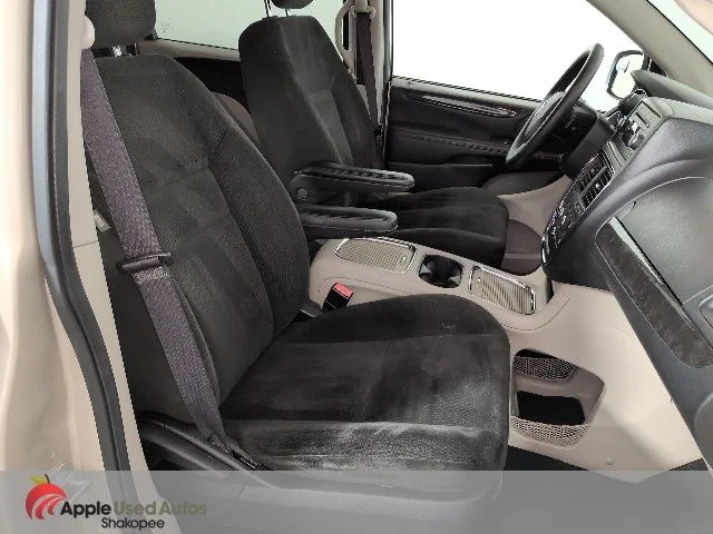 Used 2016 Beige Dodge SXT image 43