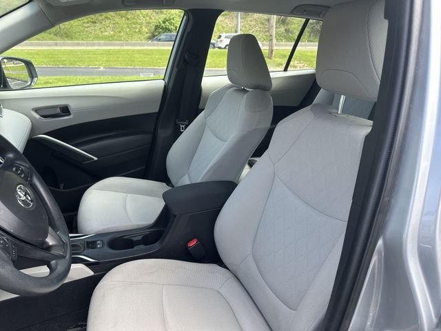 2022 Toyota Corolla Cross L - Photo 15