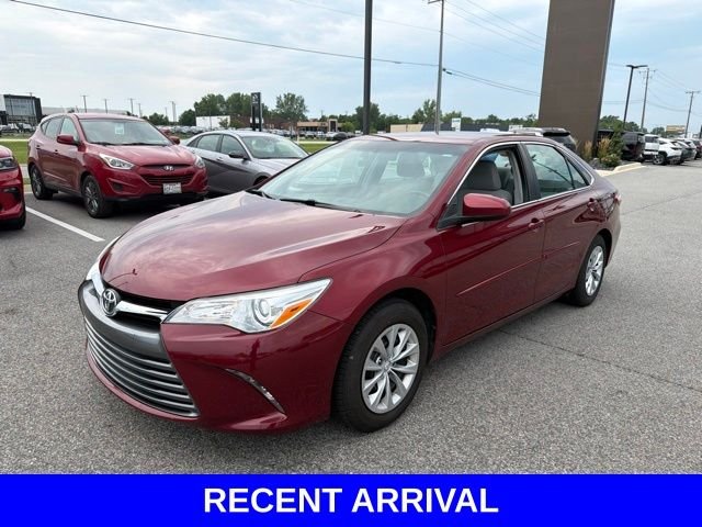 Used 2017 Red Toyota LE image 6