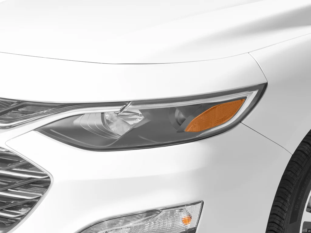 Used 2023 White Chevrolet LT image 15