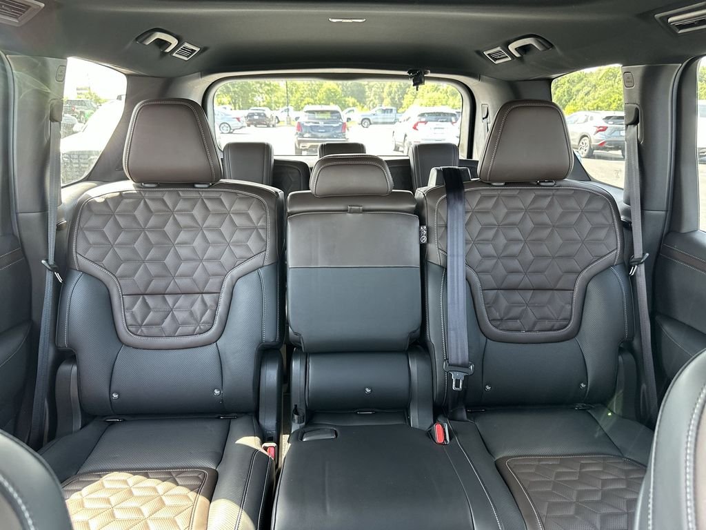 Used 2025 Blue Nissan Platinum image 13