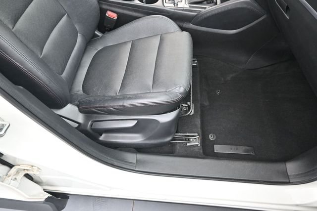 Used 2016 White Mazda Grand Touring image 32