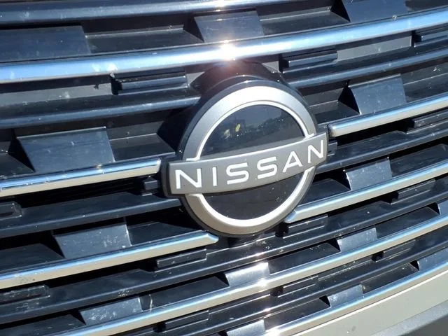 Used 2024  Nissan SV image 24