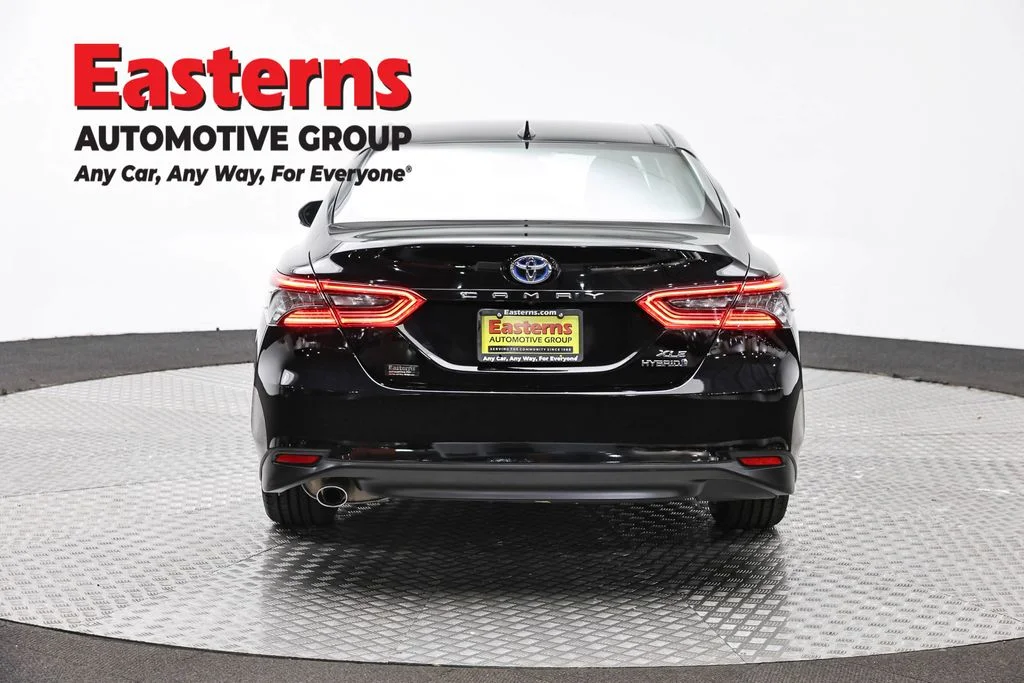Used 2022 Black Toyota XLE image 6