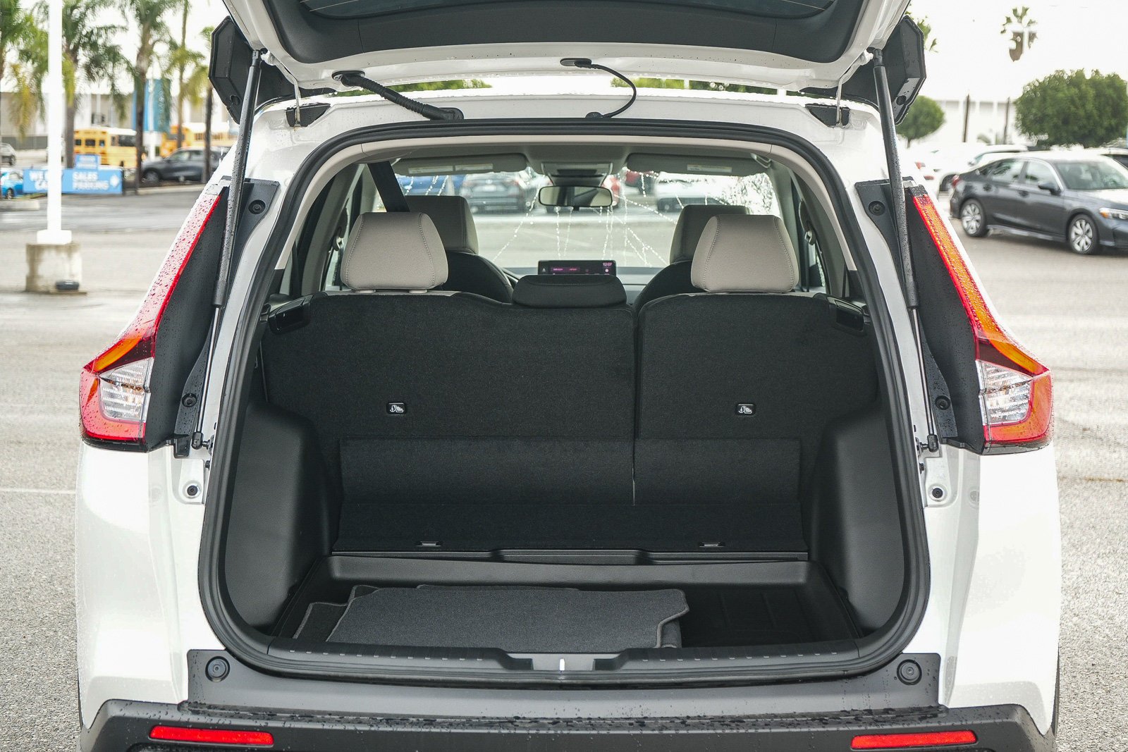 New 2027 Platinum White Pearl Honda LX image 12