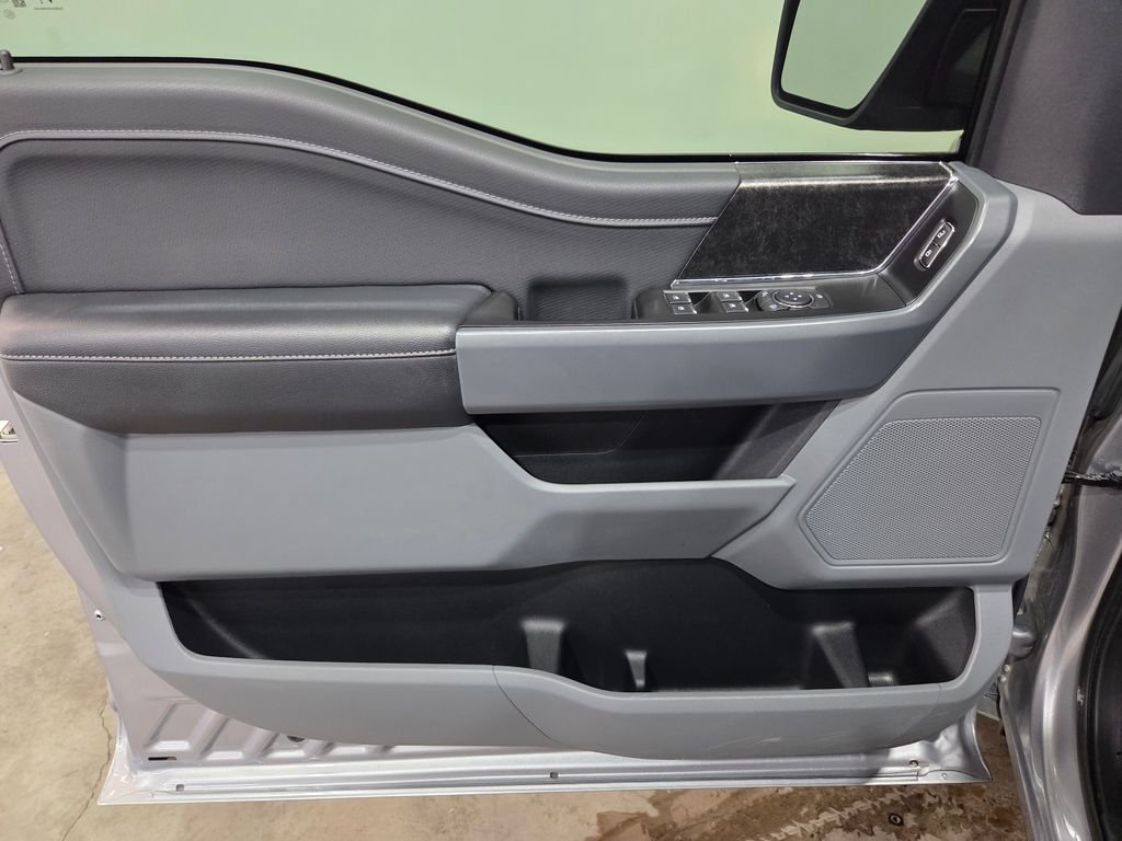 Used 2022 Silver Metallic Ford XLT image 17