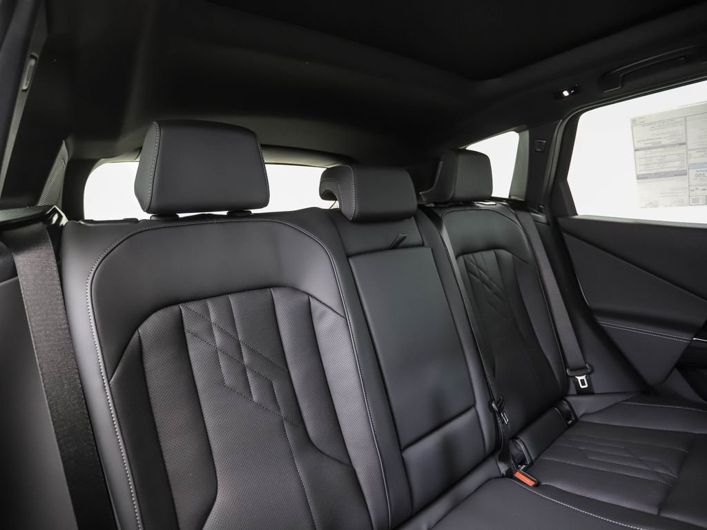 New 2026 Gray Metallic BMW 30 xDrive image 28
