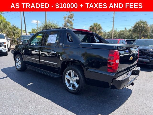 Used 2013 Black Chevrolet LTZ image 4