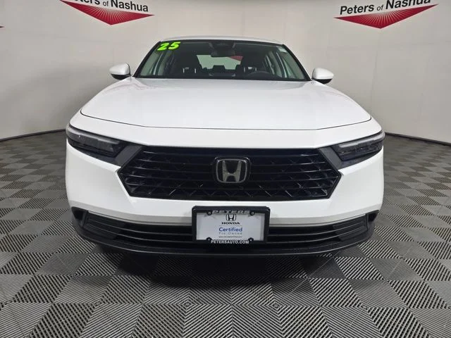 Used 2025 White Honda LX image 9