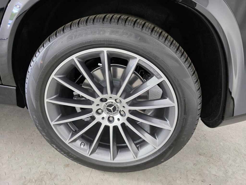 New 2026 Black Mercedes-Benz GLE 450 image 29