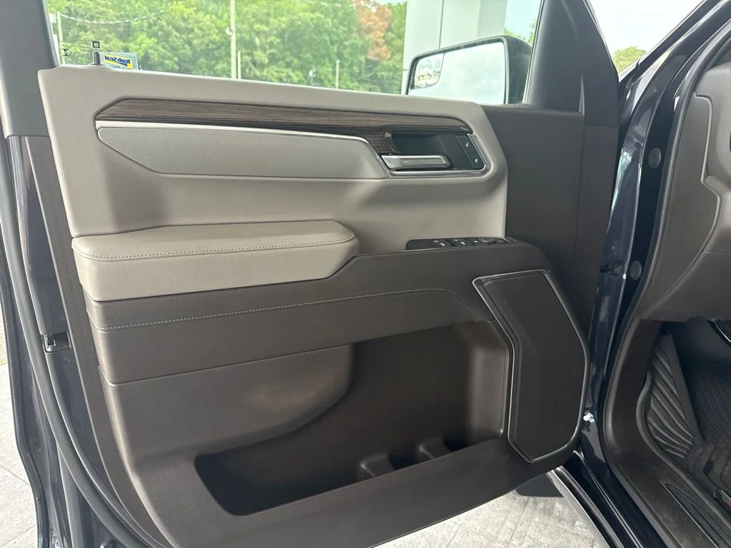 Used 2023 Gray Chevrolet RST image 34