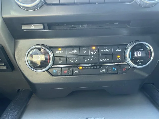 Used 2018 Red Ford XLT image 19