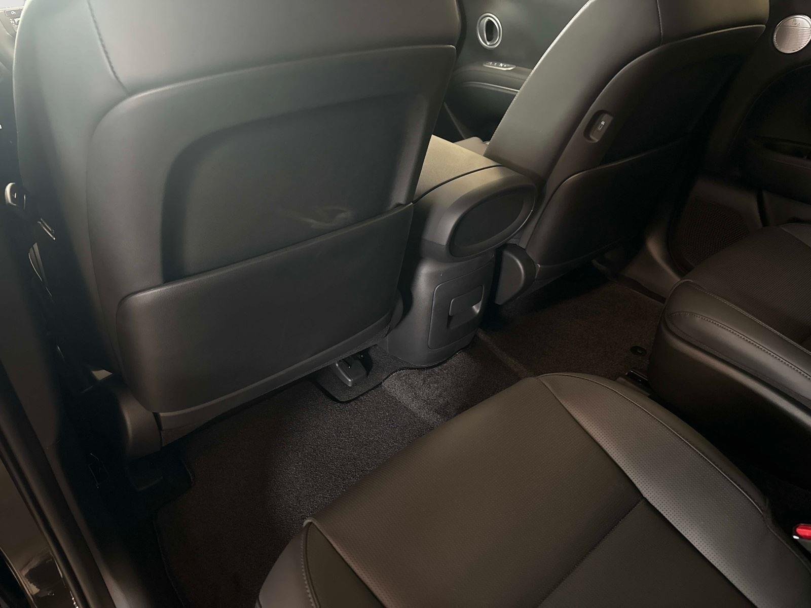New 2026 Titan Green Hyundai SEL AWD image 15